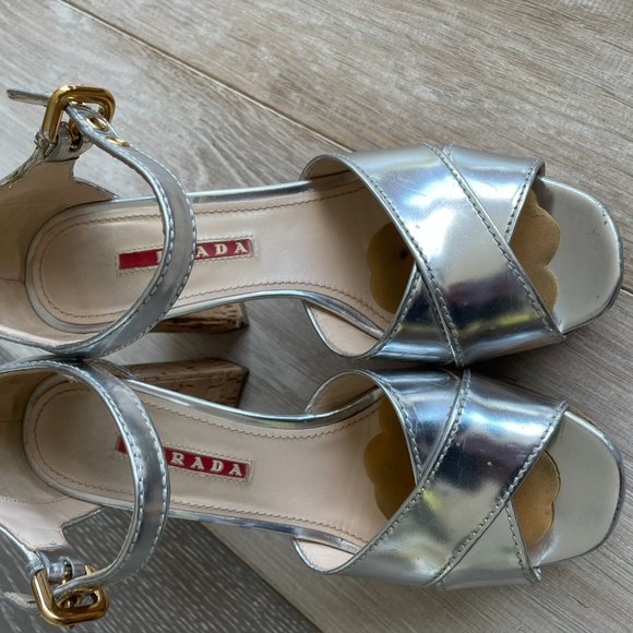 COPY - Silver Prada platform sandals with chunky heels - 70s vibe. size 6 - Picture 5 of 5